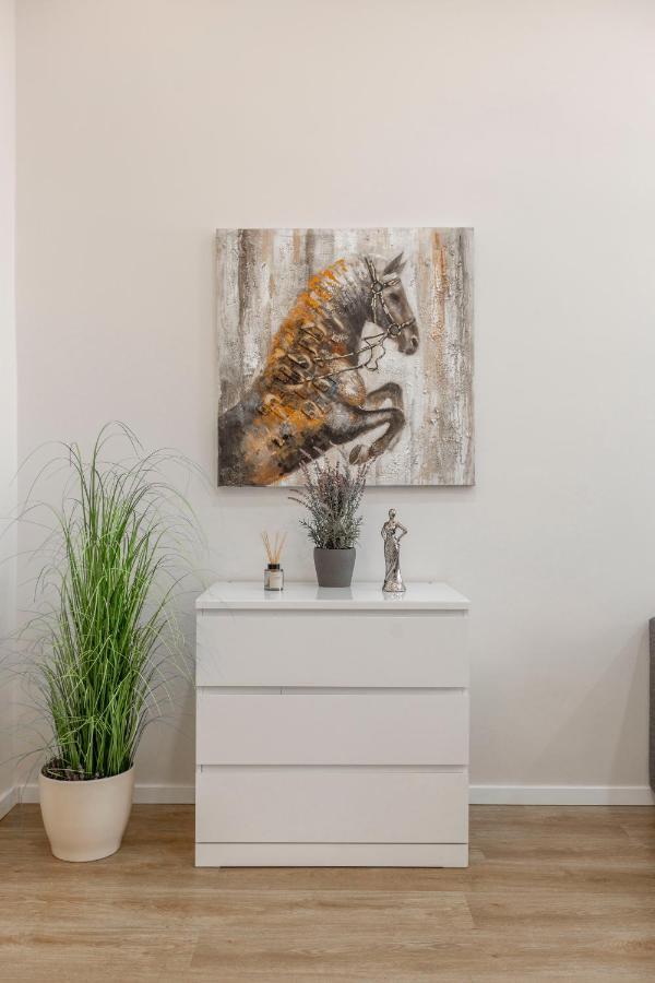 Exclusive Csengery Residence In The Heart Of Budapest Esterno foto